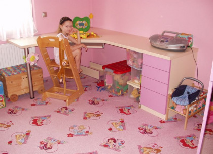 Stůl do dětského pokoje