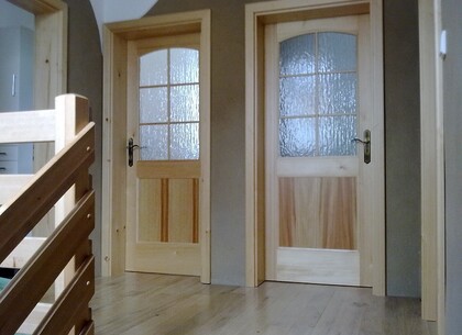 Dveře a zárubně z masivu