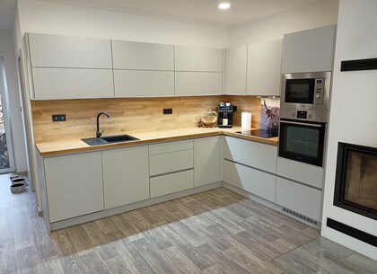 Vinylové a dřevěné podlahy Zlín