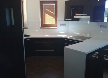 Atypická kuchyňská linka